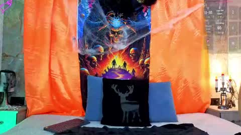 Snapshot of violett__golden chatting on October 8, 11:14 am ViolettGolden online show from October 8, 11:14 am