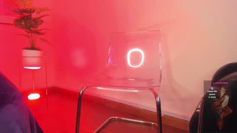 Violett  online show from November 4, 12:10 pm