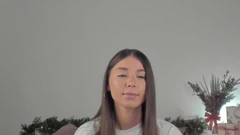 violetta_finch online show from January 16, 8:11 am