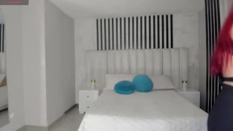 Violett Castel online show from March 21, 6:57 pm