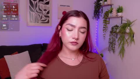 Violett Castel online show from April 1, 8:28 pm