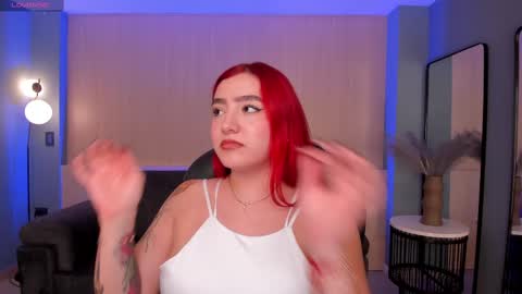 Violett Castel online show from February 17, 7:23 pm