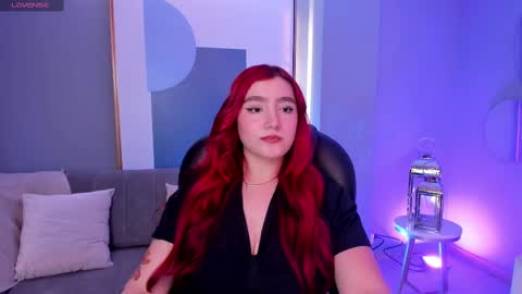 Violett Castel online show from March 5, 7:17 pm