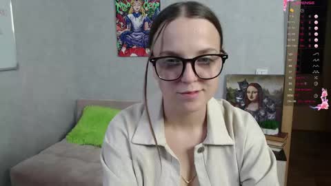 Violet online show from September 27, 6:48 pm