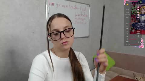 Violet online show from September 23, 6:28 pm