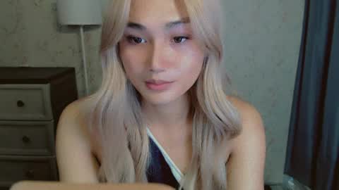 Pearl online show from July 7, 1:52 am