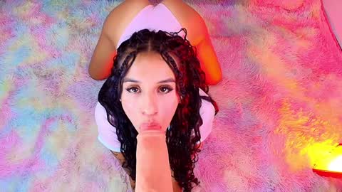 Vivi online show from December 19, 4:34 am