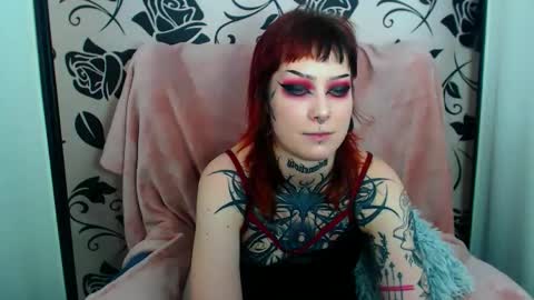 ViviaDarc online show from January 6, 4:54 pm