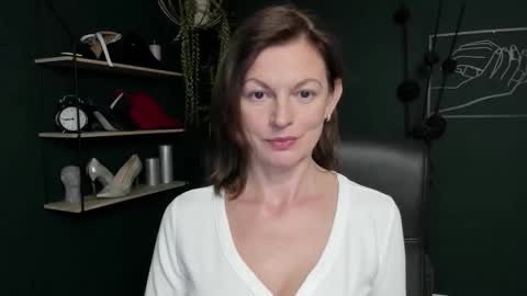 Vivian online show from September 22, 8:35 am