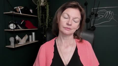 Vivian online show from September 10, 8:25 am