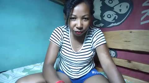 Snapshot of viviane0812 chatting on March 5, 10:01 pm viviane0812 online show from March 5, 10:01 pm