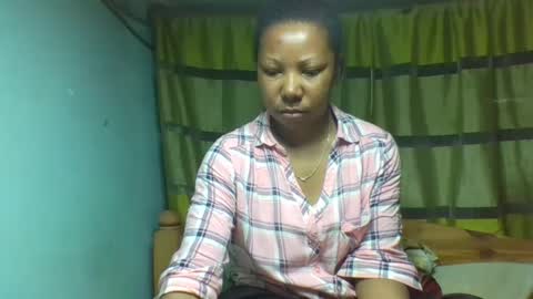 Snapshot of viviane0812 chatting on October 1, 1:38 pm viviane0812 online show from October 1, 1:38 pm