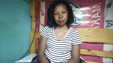 Snapshot of viviane0812 chatting on February 27, 8:39 am viviane0812 online show from February 27, 8:39 am
