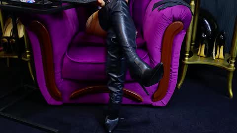 Vivian Reeve online show from January 6, 5:44 am