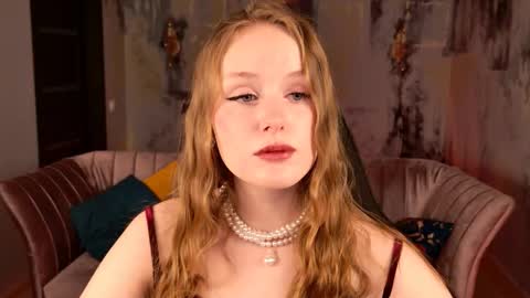 Vivien online show from November 8, 9:36 am