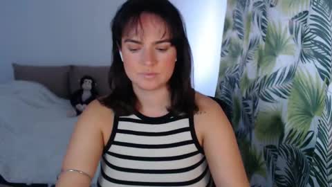 ViviRoses online show from May 2, 9:12 am