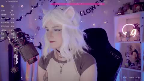 vronnier online show from November 11, 10:45 am