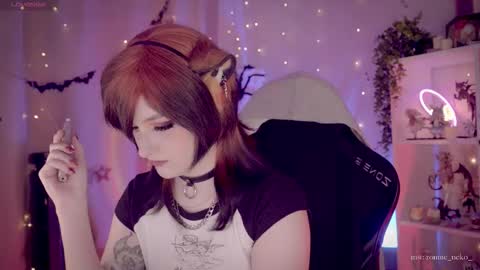 vronnier online show from November 18, 11:44 am