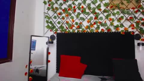 vsamanthaper2 online show from March 3, 8:26 pm