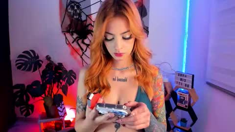 Snapshot of wandaowenss chatting on October 8, 3:22 am online show from October 8, 3:22 am