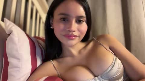 Maggie online show from December 18, 3:00 am