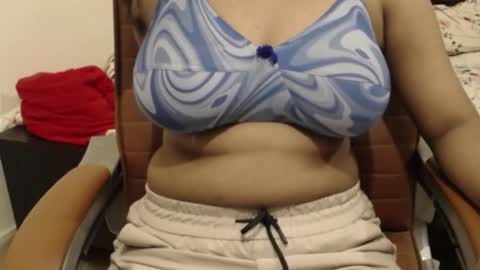 mina online show from October 4, 3:01 am