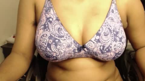 mina online show from November 12, 5:55 pm