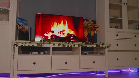  moon  online show from September 17, 3:54 pm