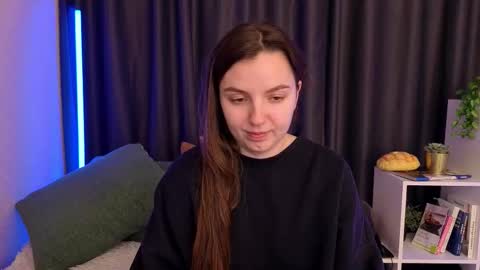 Weird Bird online show from March 21, 3:22 am