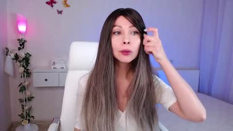 Wendi Foster online show from December 20, 6:35 pm