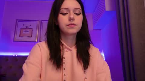  Wendy online show from November 24, 7:43 am