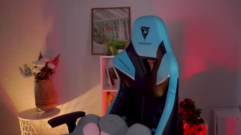 little girl who is always rightLisa online show from December 30, 2:09 am