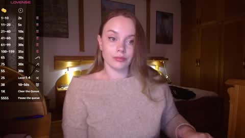 Lana online show from May 19, 8:05 pm