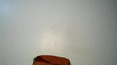 Snapshot of wet_pussyy24 chatting on October 19, 12:45 am lily online show from October 19, 12:45 am