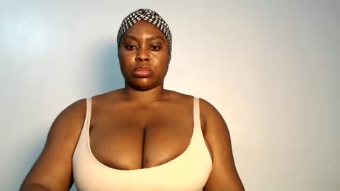 Snapshot of wet_pussyy24 chatting on September 29, 11:32 pm lily online show from September 29, 11:32 pm