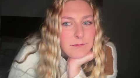 Scarlett online show from October 28, 1:22 am