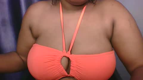 wetfatpussy_ online show from February 17, 6:40 pm