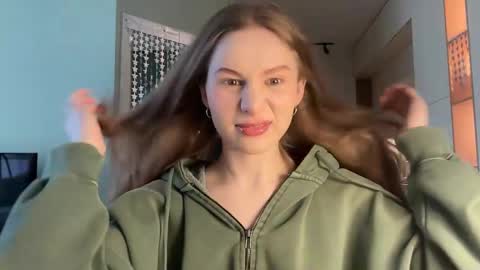 Alisa online show from January 12, 7:00 am