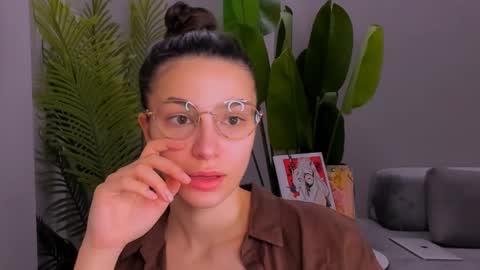 whoislulu online show from January 20, 8:40 pm