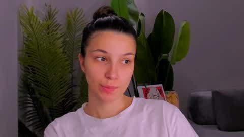 whoislulu online show from January 28, 7:00 pm