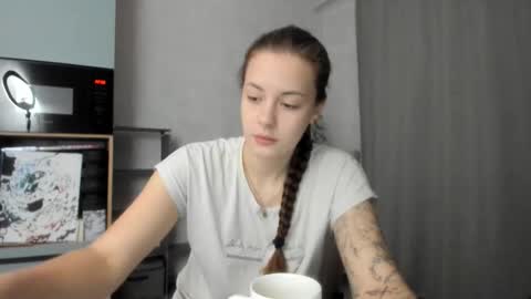 Veronica online show from December 13, 7:53 pm