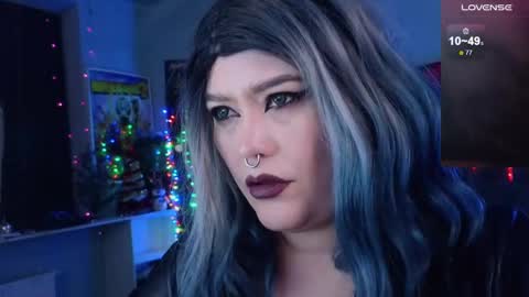 Laura  online show from December 18, 5:15 am