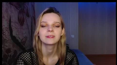 Victoria online show from November 27, 6:44 pm