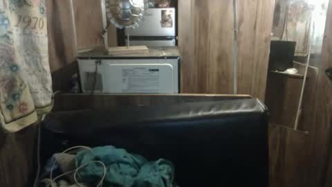 wigper online show from February 23, 11:59 pm