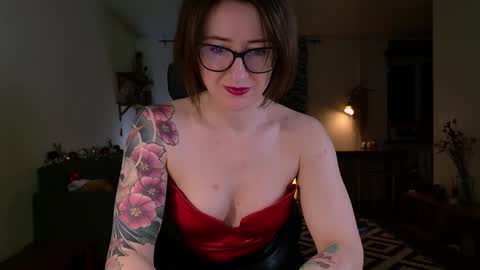 wild_peony online show from December 28, 10:44 pm