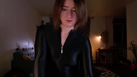 wild_peony online show from January 31, 7:08 pm