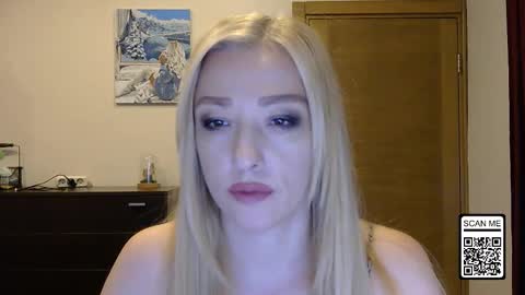 Snapshot of wild_silk_desire chatting on September 15, 1:19 pm Alina online show from September 15, 1:19 pm
