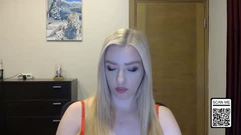 Snapshot of wild_silk_desire chatting on September 26, 4:04 pm Alina online show from September 26, 4:04 pm