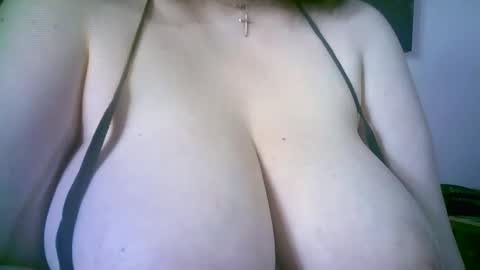 wild_tonya online show from April 18, 5:54 am