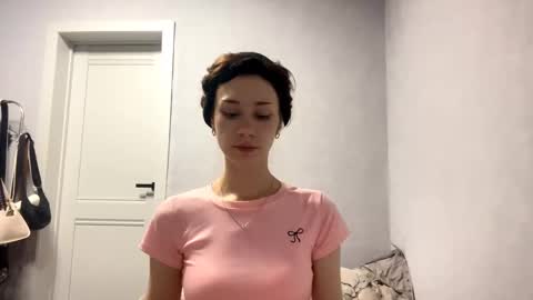 wildpeachh online show from October 28, 6:35 pm